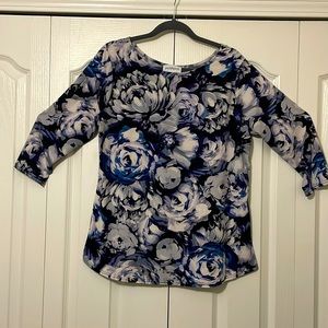 Ladies Peck & Peck Blue and Purple Floral 3/4 Sleeve Top, Size XL